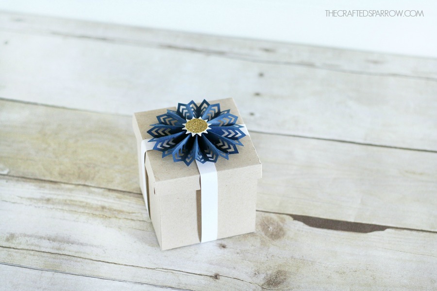 Gift Wrapping Ideas with Cricut Explore