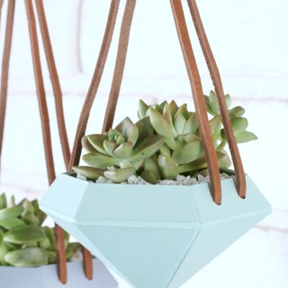 Diamond Hanging Planters