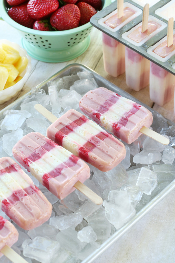 strawberry colada popsicles solero