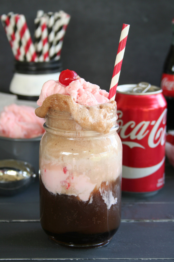 coca-cola-soda-bar-and-easy-game-day-desserts