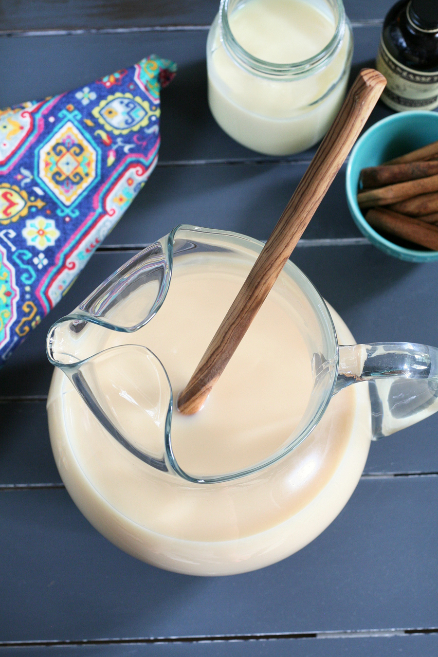 Creamy Caramel Horchata Cocktails