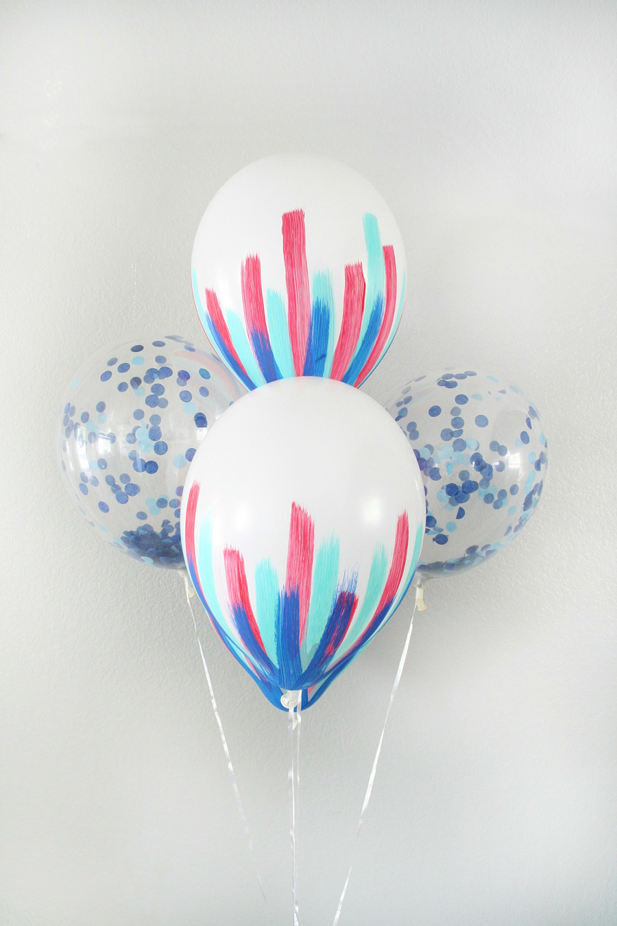 DIY 4th of July Balloon Decor