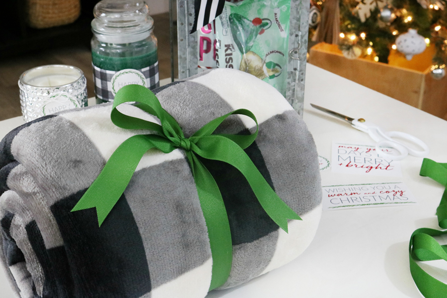 Easy Holiday Gift Giving Ideas with Printable Gift Tags