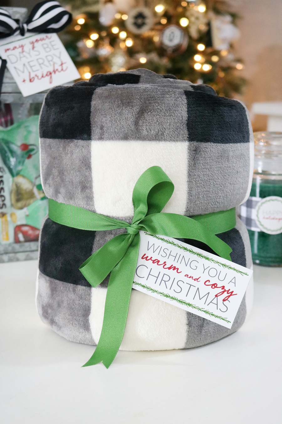 Easy Holiday Gift Giving Ideas with Printable Gift Tags