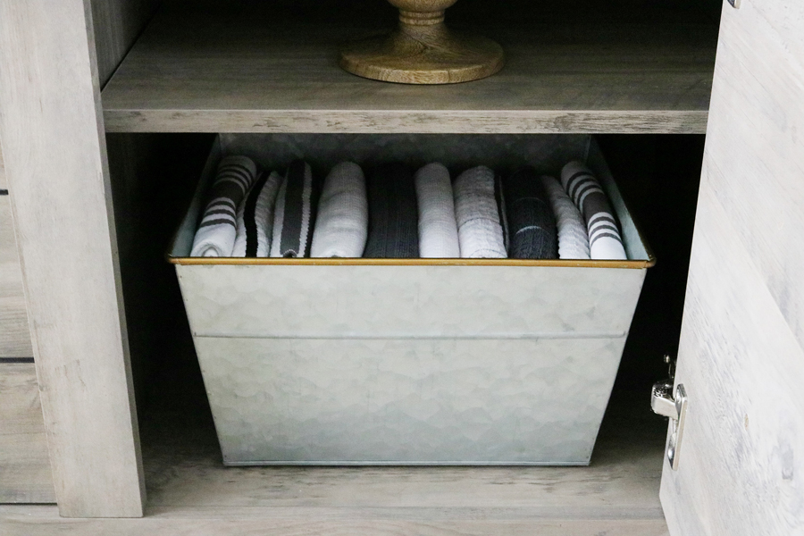 Better Homes Gardens Galvanized Tub With Gold Trim Perfect For Better Homes Gardens Galvanized Tub With Gold Trim Perfect For Storing Extra Linens And