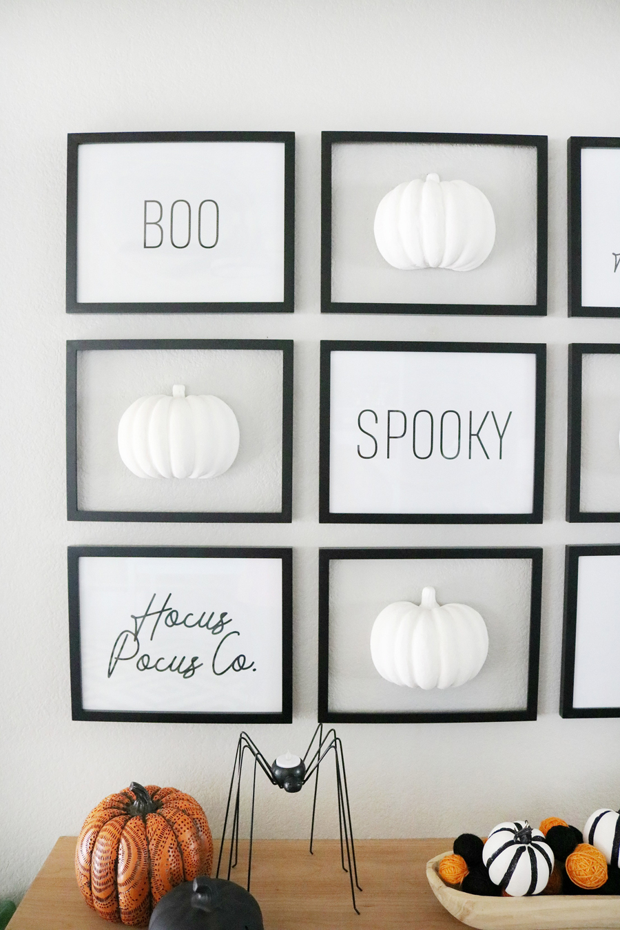 Simple and Modern Black & White Pumpkin Halloween Gallery Wall Idea